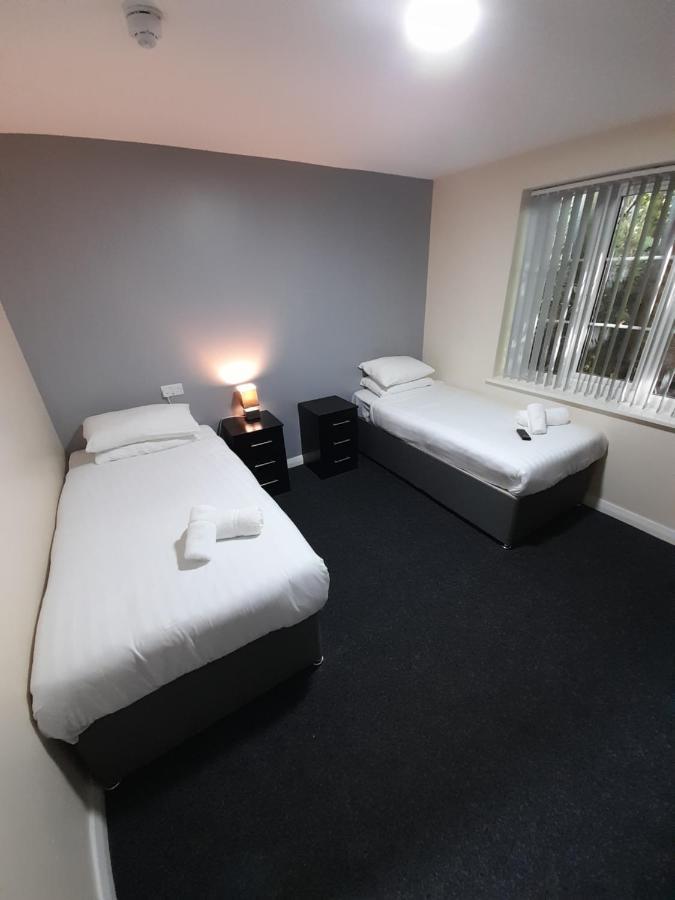 Lymedale Suites Studios & Aparthotel In Newcastle Under Lyme & Stoke Eksteriør billede